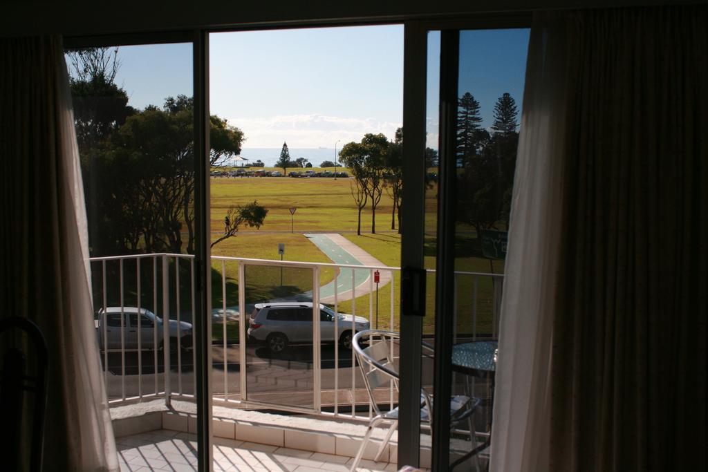 Beach Park Motel Wollongong Habitación foto